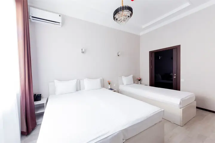 Семейный номер — Centrum Hotel Tashkent, 3
