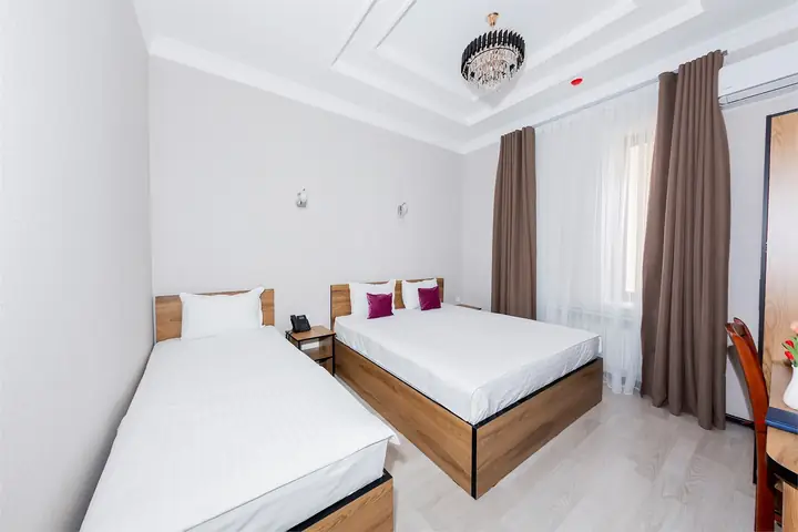 Standart uch kishilik xona — Centrum Hotel Tashkent, 2
